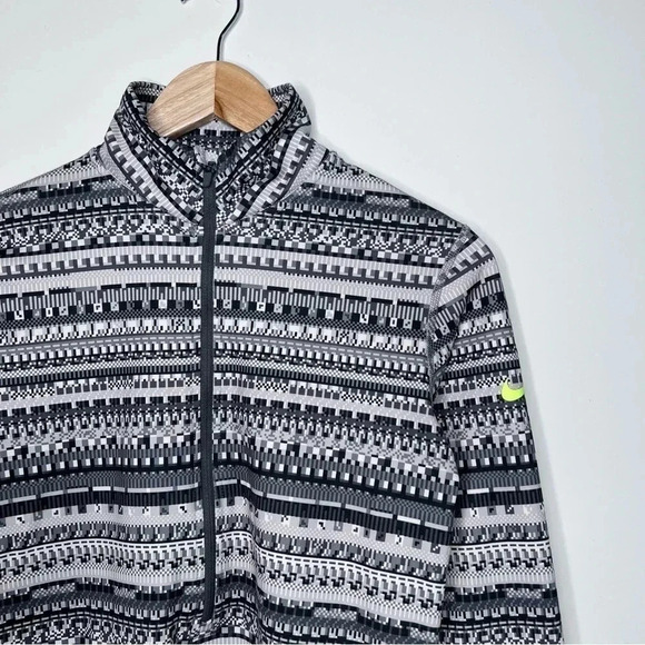 Nike Pro Dri Fit Warm 8 Bit 1/2 Zip Training Pullover Size Medium - Picture 3 of 9